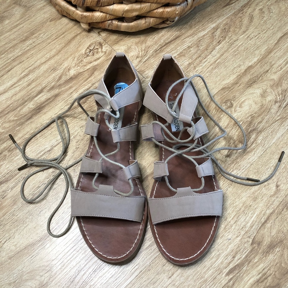 Steve Madden Laced Sandal